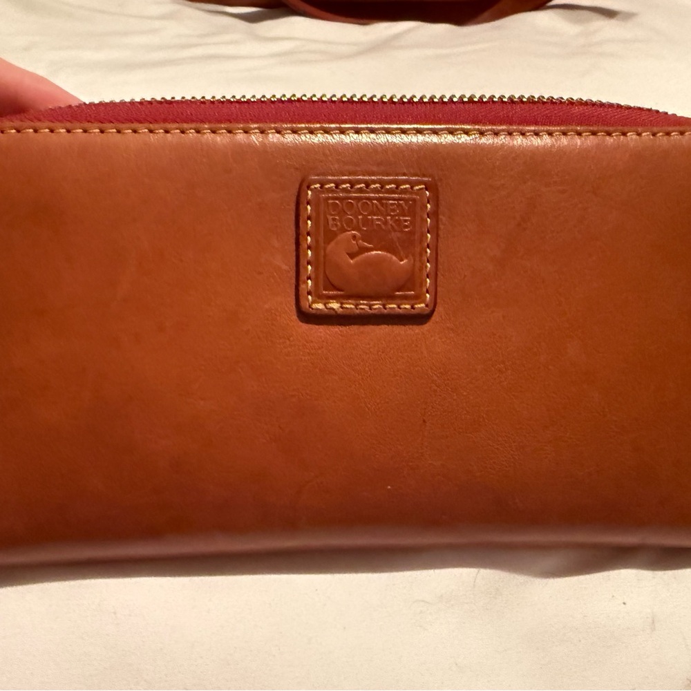 Dooney & Bourke Florentine collection large zip wallet